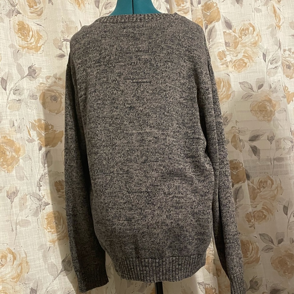 St Johns bay gray sweater - Picture 3 of 4